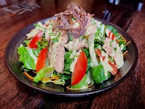 CHICKEN BREAST SALAD WITH KAIRADITO DRESSING